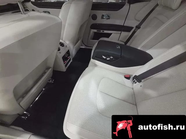 Rolls-Royce Ghost Ghost 2nd Generation 2021 года - похожие автомобили