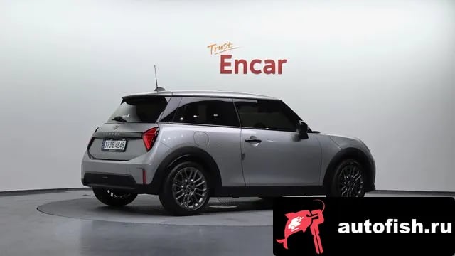 Mini Cooper Cooper C 4th generation 2025 года - вид 2