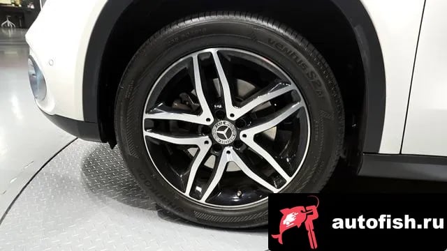 Mercedes-Benz GLA-Class GLA-Class X156 2018 года - вид 5