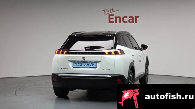 Peugeot 2008 e-2008 second generation 2021 года - вид 4