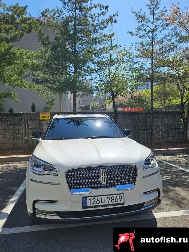 Lincoln Aviator Aviator 2nd generation 2021 года - вид 3