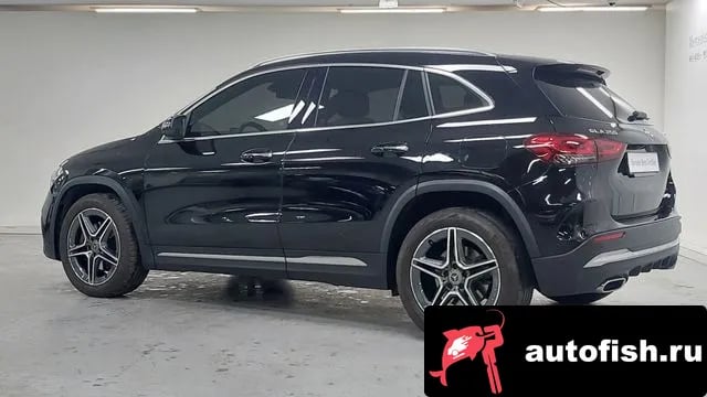 Mercedes-Benz GLA-Class GLA - Class H247 2020 года - вид 2