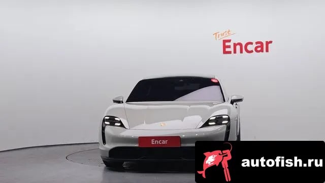 Porsche Taycan Taikan 2020 года - вид 3