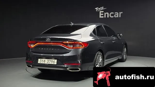 Hyundai Grandeur Granger IG Hybrid 2018 года - вид 2