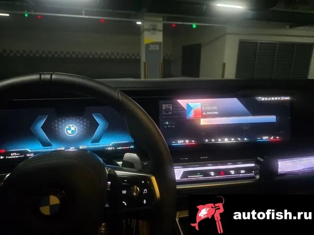 BMW 7-Series 7 Series (G70) 2025 года - вид 5