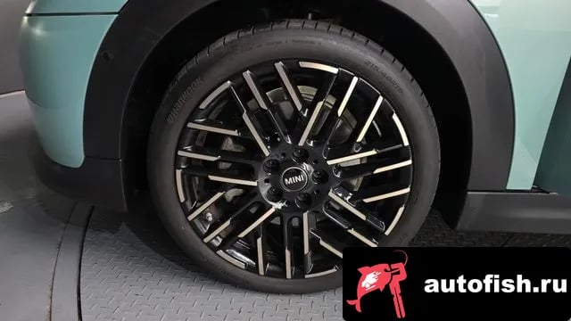 Mini Cooper Cooper S 4th Generation 2025 года - вид 5