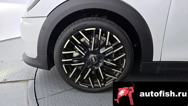 Mini Cooper Cooper S 4th Generation 2025 года - вид 5