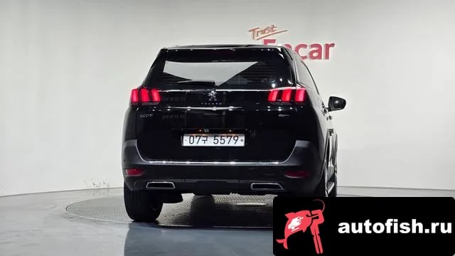 Peugeot 5008 5008 second generation 2018 года - вид 4