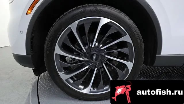 Lincoln Aviator Aviator 2nd generation 2021 года - вид 5