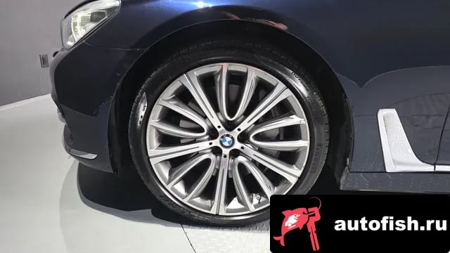 BMW 7-Series 7 Series (G11) 2018 года - вид 6
