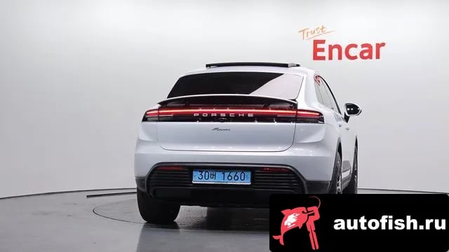 Porsche Macan Makan EV 2025 года - вид 4