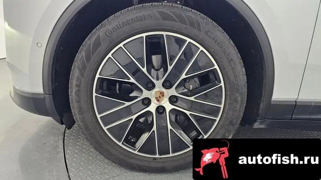 Porsche Macan Makan EV 2025 года - вид 5