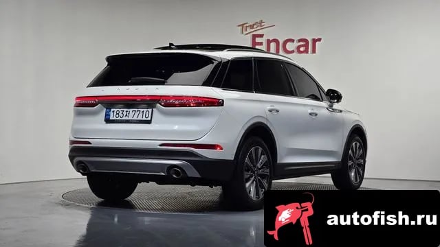 Lincoln Corsair Cosair 2022 года - вид 2