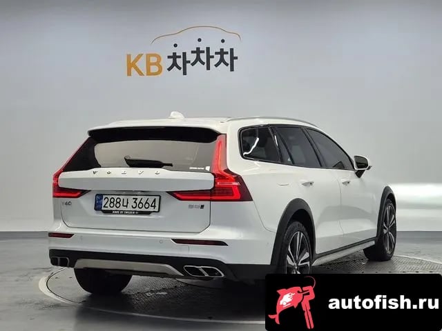 Volvo V60 V60 Cross-country 2nd Generation 2021 года - вид 3