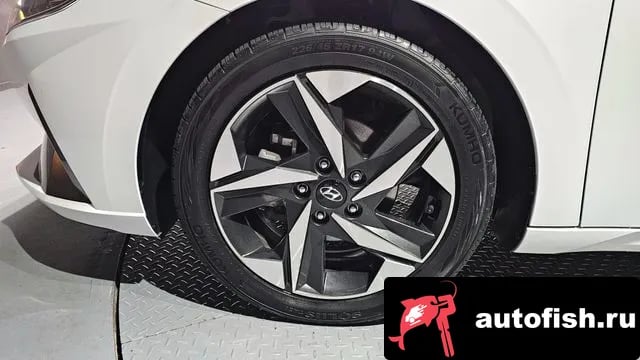 Hyundai AVANTE Avante (CN7) 2021 года - вид 5
