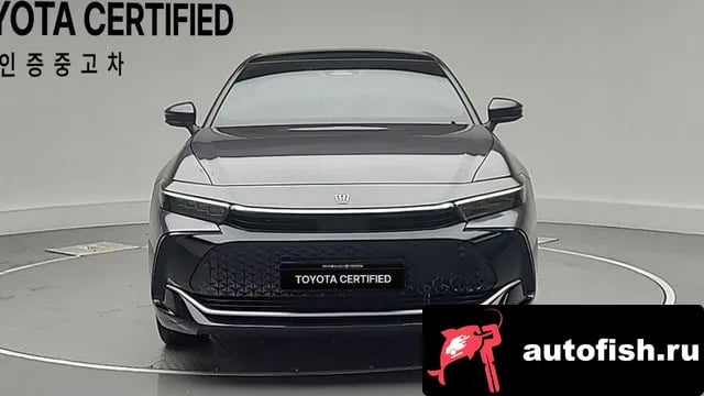 Toyota Crown Crown Crossover 2023 года - вид 3