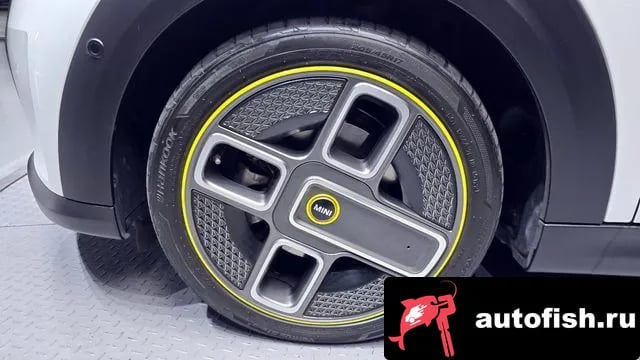 Mini Cooper Cooper Electric 2023 года - вид 5