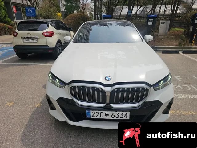 BMW 5-Series 5 Series (G60) 2025 года - вид 1