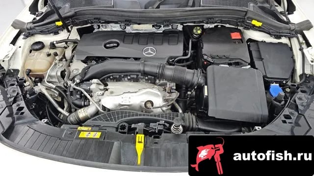 Mercedes-Benz GLA-Class GLA - Class H247 2021 года - вид 6