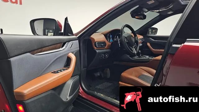 Maserati Levante Lebante 2018 года - похожие автомобили