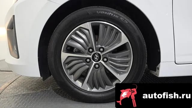 Hyundai Ioniq The New Ionic Hybrid 2019 года - вид 5