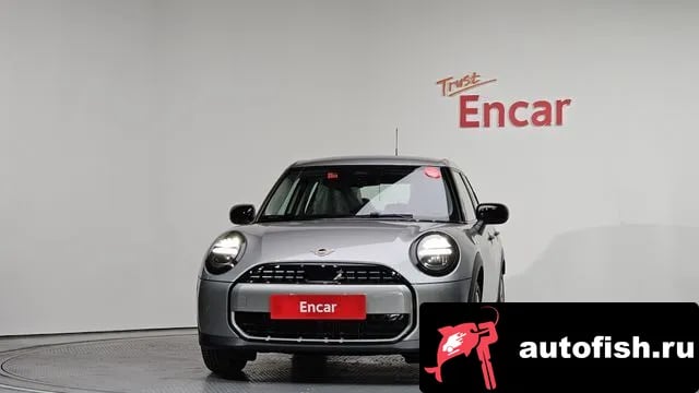 Mini Cooper Cooper C 4th generation 2026 года - вид 3