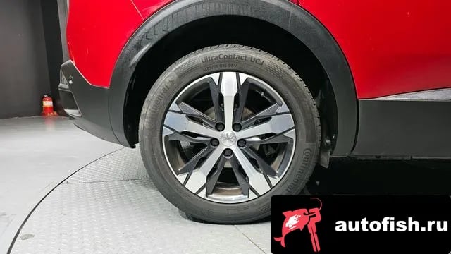 Peugeot 3008 3008 second generation 2018 года - вид 5