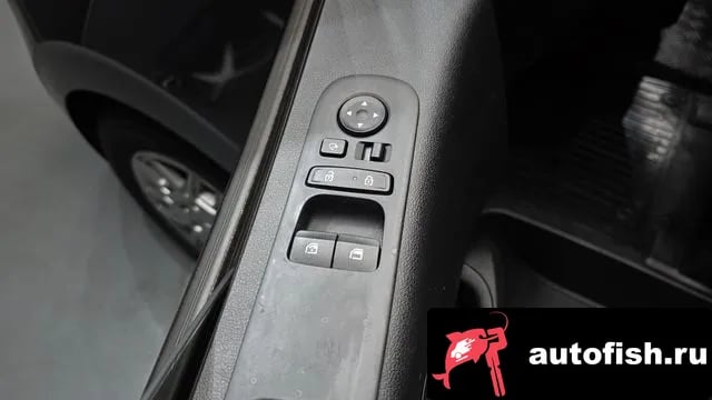 Hyundai Staria Staria 2022 года - похожие автомобили