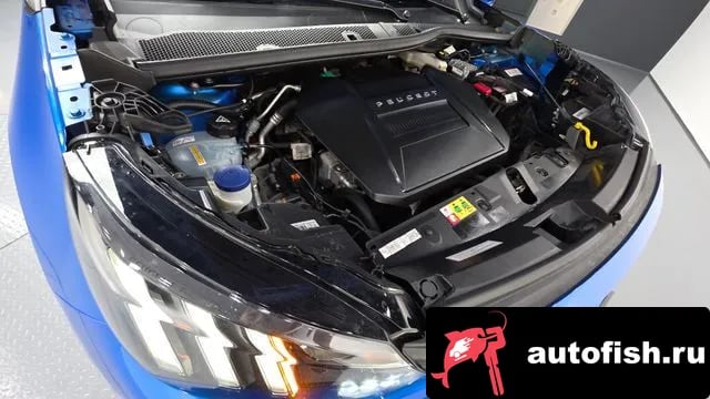 Peugeot 2008 e-2008 second generation 2022 года - вид 6