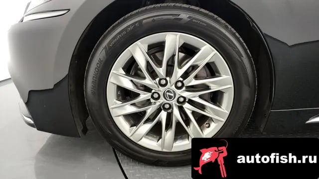 Lexus LS LS500 5th generation 2018 года - вид 5