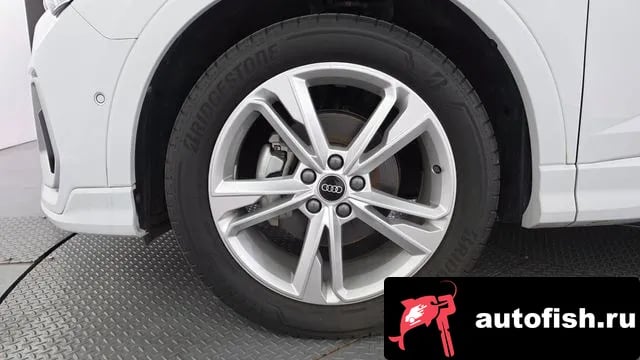Audi Q3 Q3 (F3) 2022 года - вид 5