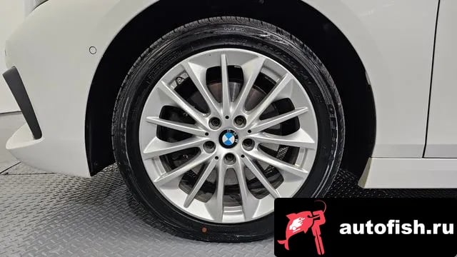 BMW 1-Series 1 Series (F40) 2021 года - вид 5