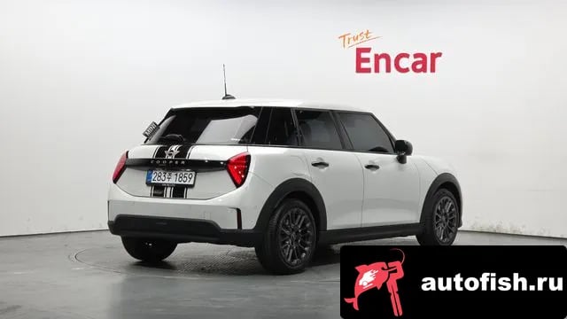 Mini Cooper Cooper C 4th generation 2025 года - вид 2