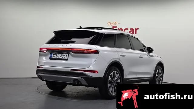 Lincoln Corsair Cosair 2022 года - вид 2