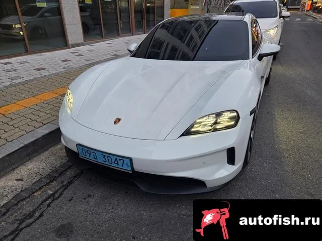 Porsche Taycan Taikan 2025 года - вид 2