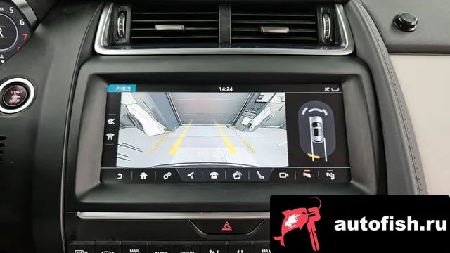 Jaguar E-PACE E-PACE 2020 года - похожие автомобили