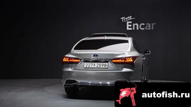 Lexus LS LS500h 5th generation 2021 года - вид 4