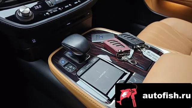 Lexus LS LS500h 5th generation 2021 года - похожие автомобили