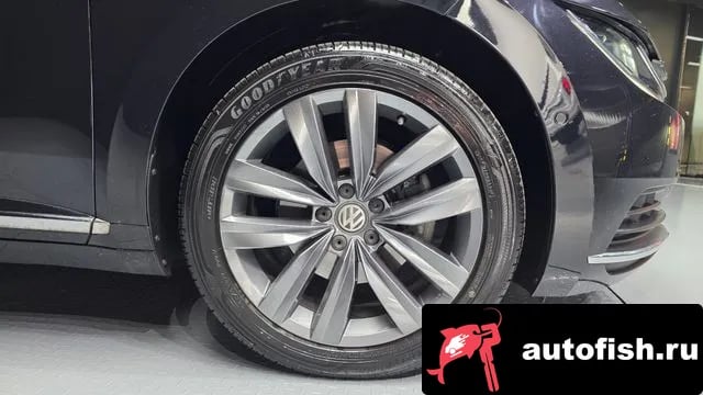 Volkswagen Arteon Atheon 2018 года - вид 5