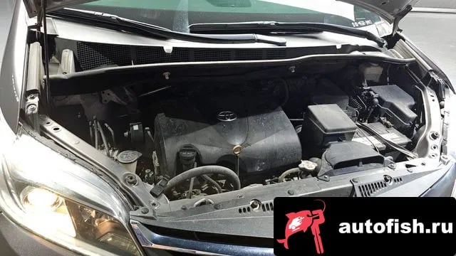 Toyota Sienna Sienna 2019 года - похожие автомобили