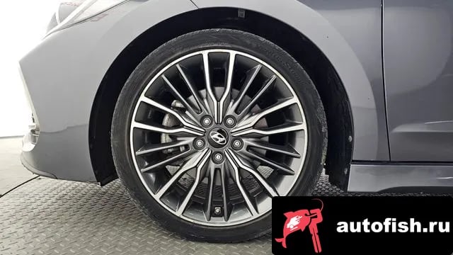 Hyundai AVANTE Avante AD 2018 года - вид 5