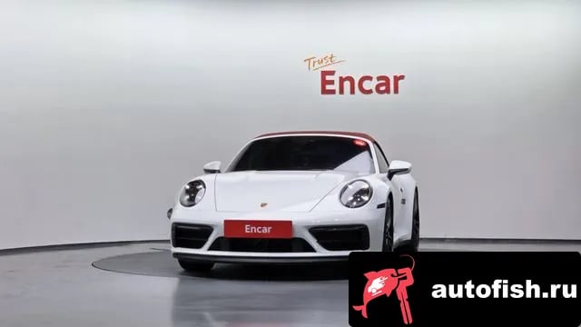 Porsche 911 911 (992) 2023 года - вид 3