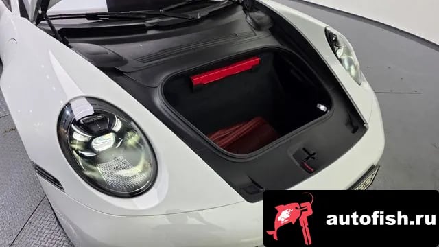 Porsche 911 911 (992) 2023 года - вид 6