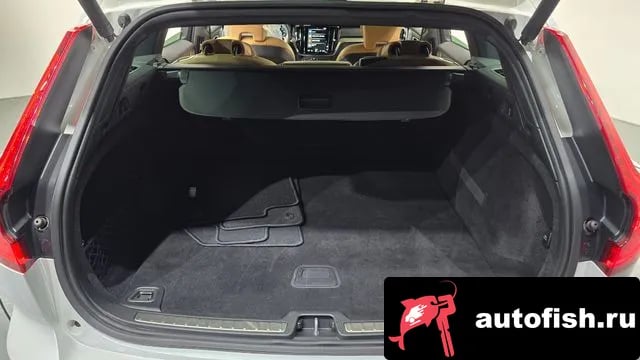 Volvo V60 V60 Cross-country 2nd Generation 2019 года - похожие автомобили