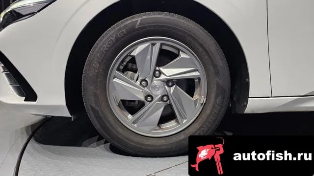 Hyundai AVANTE The New Avante (CN7) 2023 года - вид 5