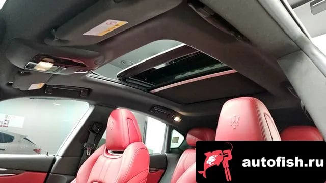 Maserati Levante Lebante 2018 года - похожие автомобили