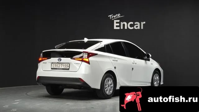 Toyota Prius Prius 4th Generation 2021 года - вид 2