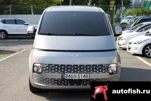 Hyundai Staria Staria 2023 года - вид 2