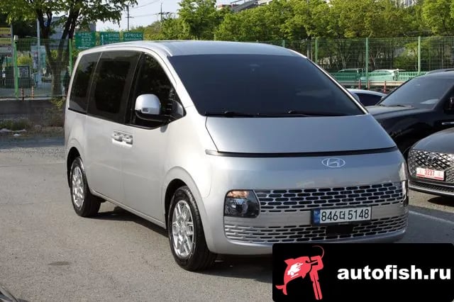 Hyundai Staria Staria 2023 года - вид 3