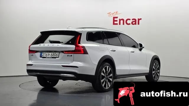 Volvo V60 V60 Cross-country 2nd Generation 2023 года - вид 2
